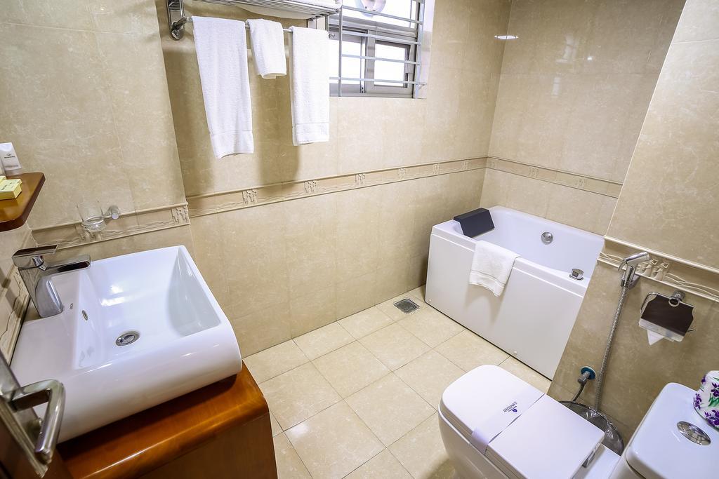 Nascent Gardenia Luxury Suites Дакка Номер фото